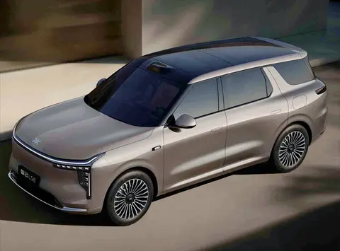 智己LS8将上市，增程SUV再起波澜，它想靠硬派设计和自研技术突围