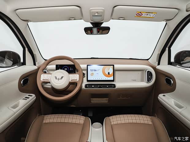 换装全新设计风格/轴距2190mm 全新五菱宏光MINIEV内饰亮相